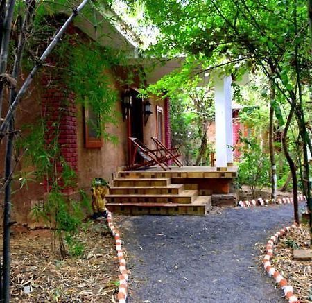 Lemon Tree Wildlife Resort, Bandhavgarh Tāla 외부 사진